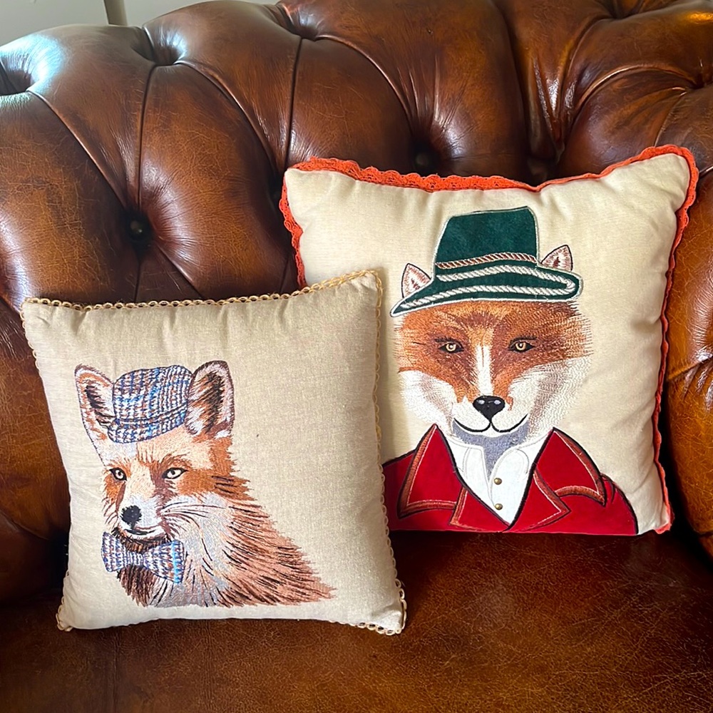 Fox pillows.
